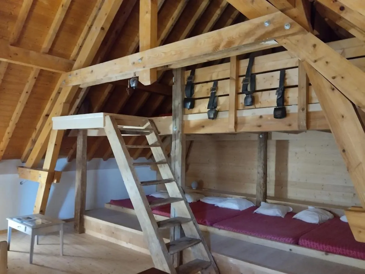 Maison De Campagne Mens 0*,  France